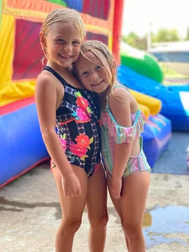 Bounce N’ Splash Party Rentals