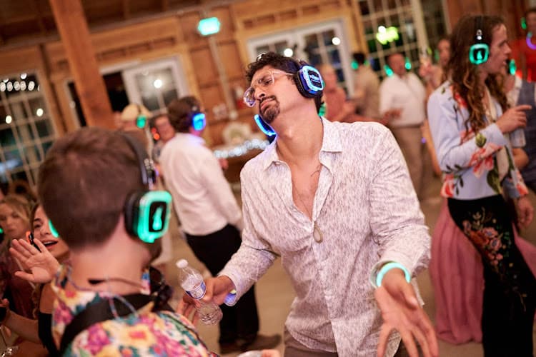 Silent Disco Party Rentals - Silent Disco Headphone Rental in New York City