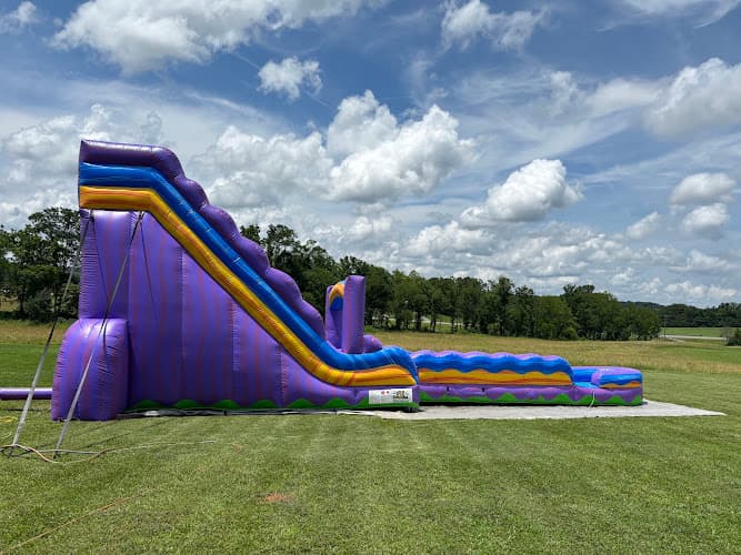 BB’S BOUNCERS INC.Bounce houses,Tents,Dunk Tank & party rentals with new indoor event area