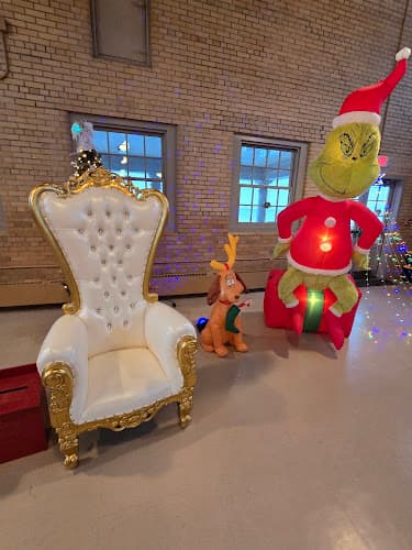 Royal Throne Chair Rentals